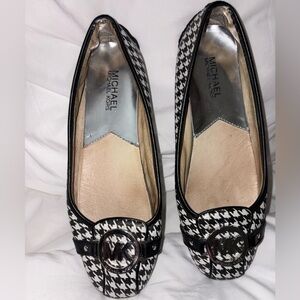 Michael Kors Black & White Houndstooth MK Logo Fulton Moc